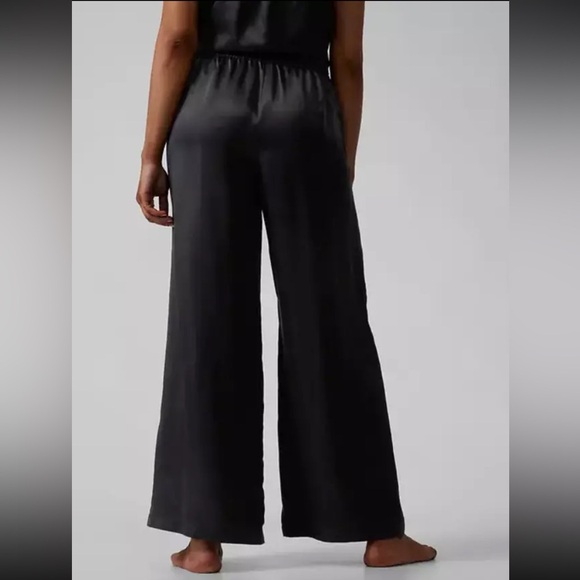 NWT Athleta Calm Cool Breathable Pant Black Sz XL - Picture 3 of 11
